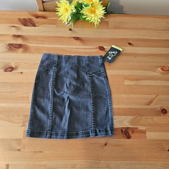 Art Class - Girls' Mini Skirt Side Seam Denim - Size S 6/6X Black Wash - Picture 10 of 10